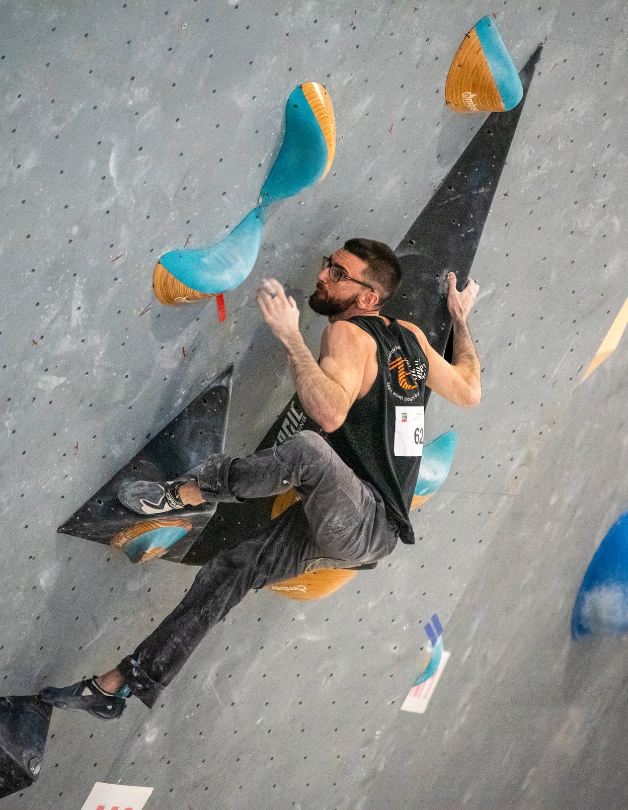 climber su boulder