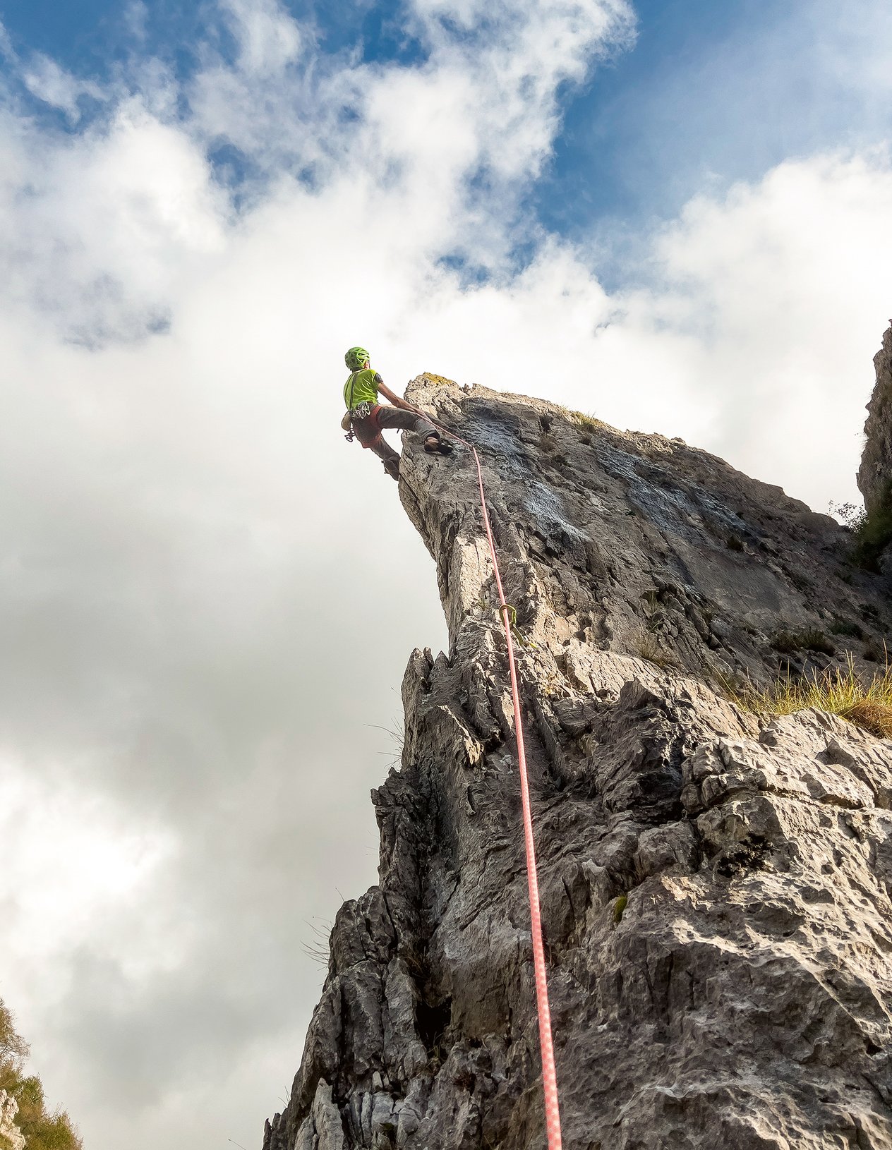 arrampicatore in parete