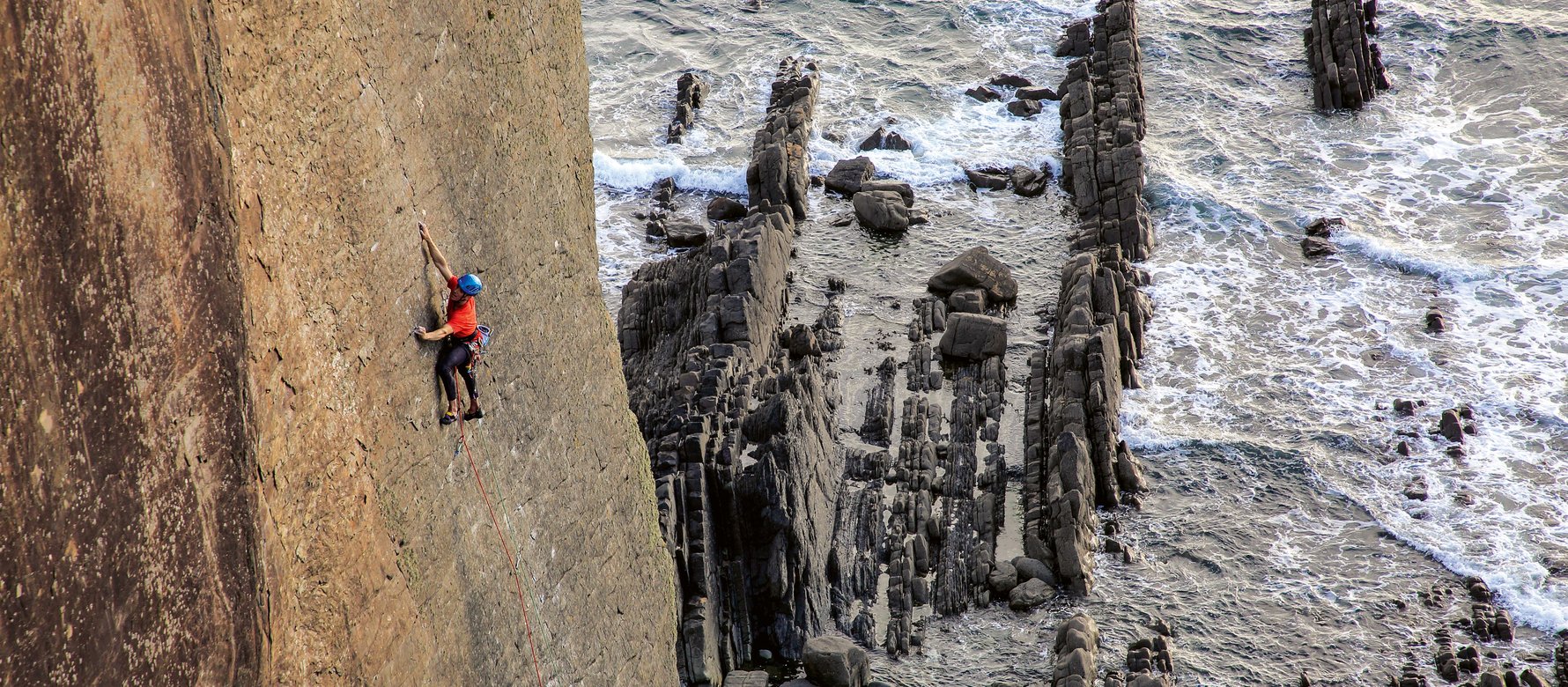 arrampicatore in parete