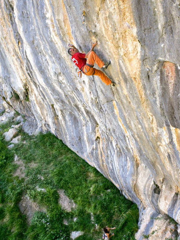 arrampicatore in parete