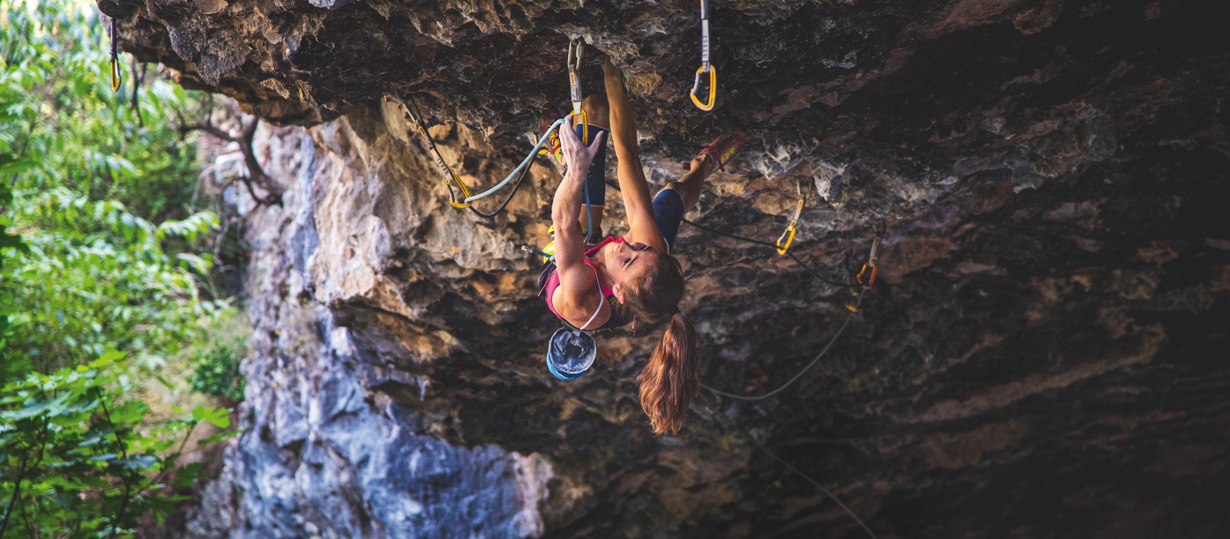Arrampicata in strapiombo