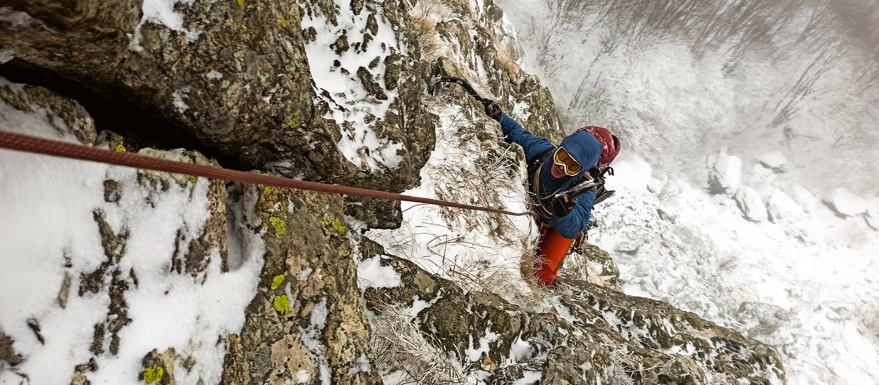 arrampicatore in parete
