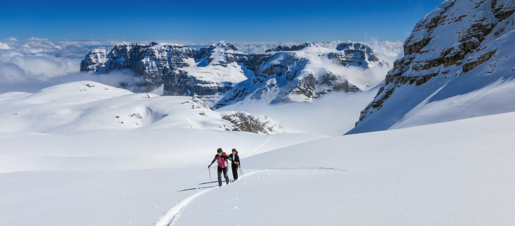scialpinisti in salita