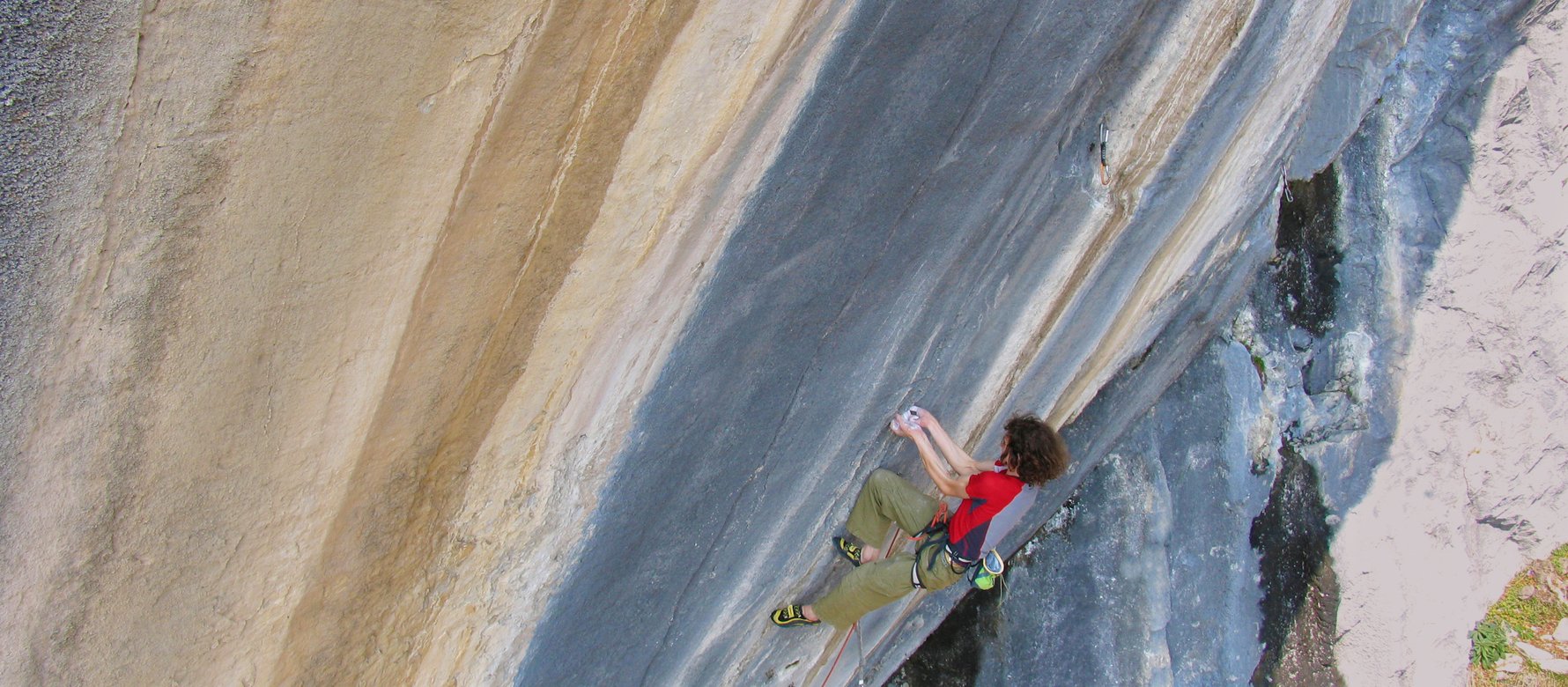 arrampicatore in parete