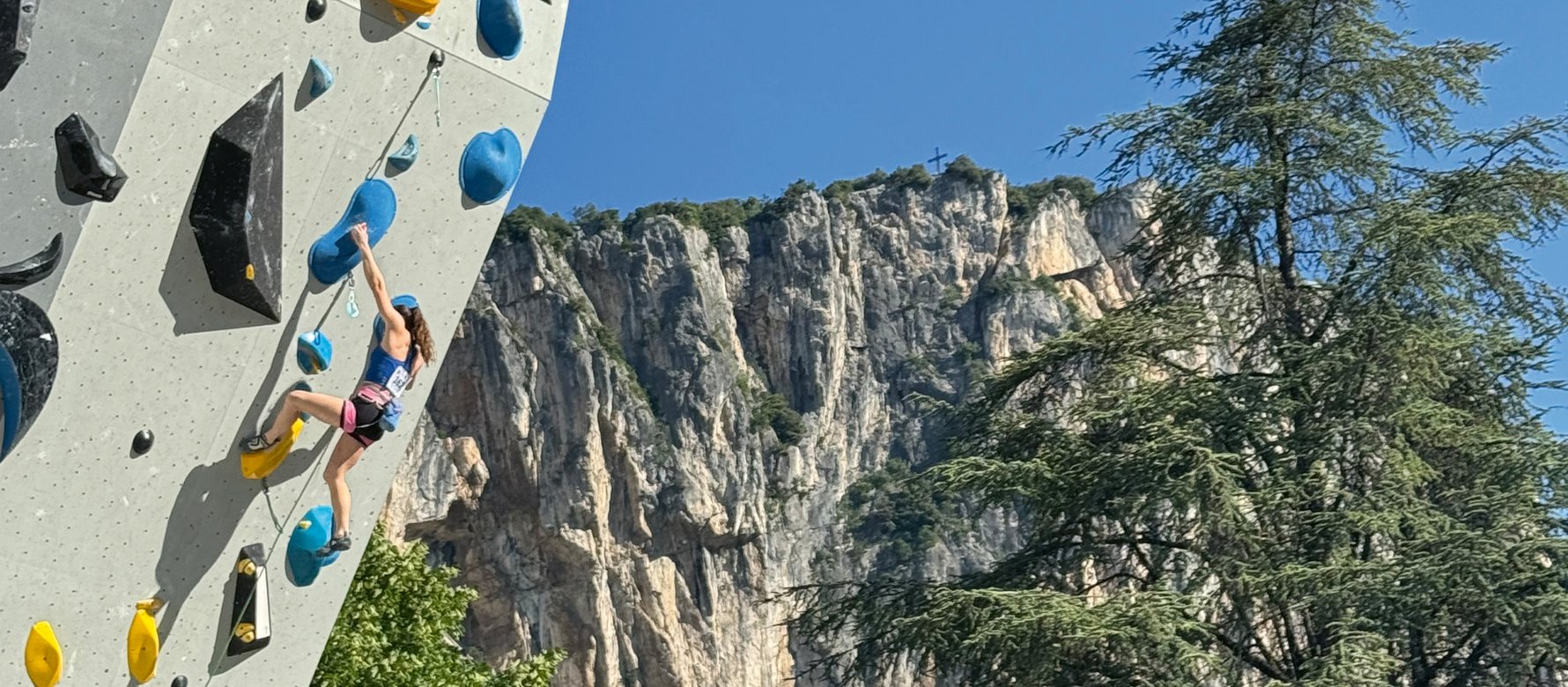 arrampicatrice in gara