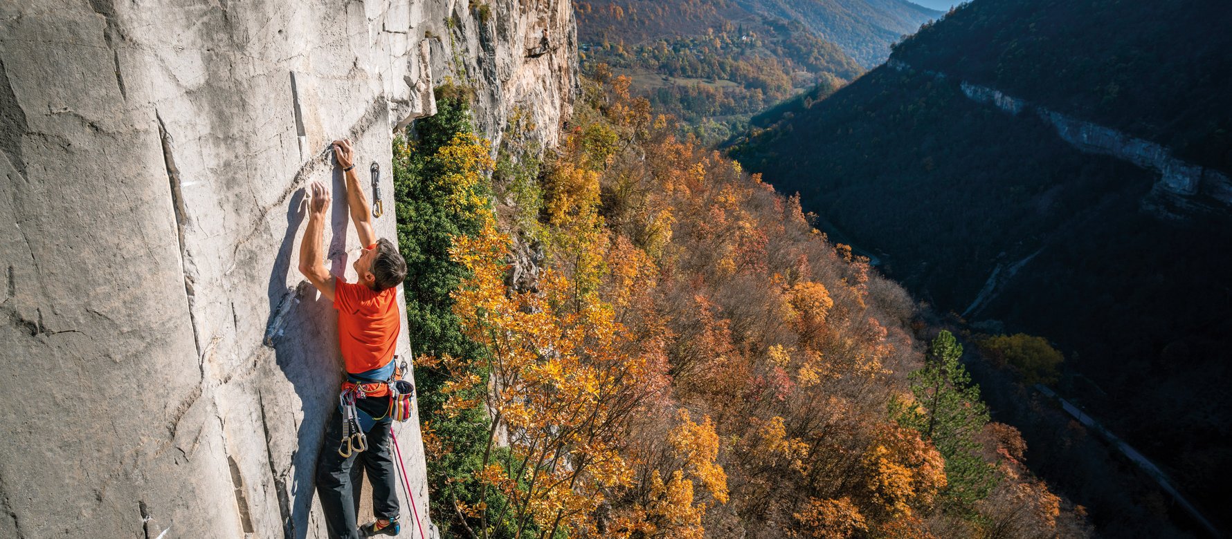 arrampicatore in parete