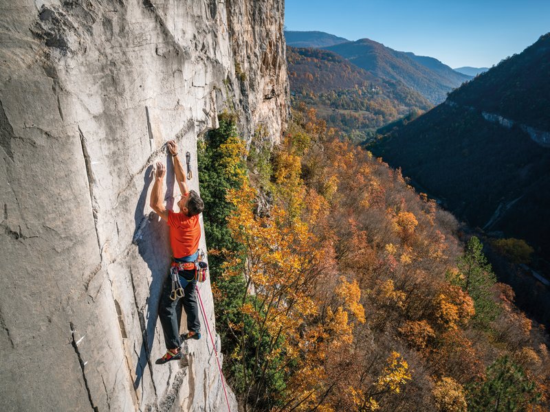 arrampicatore in parete
