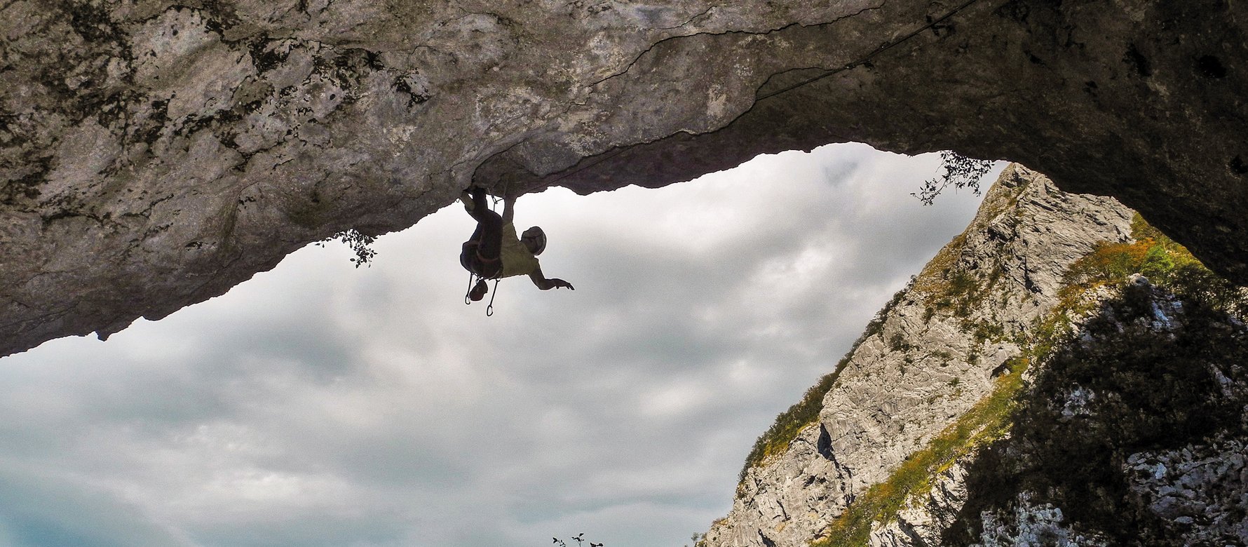 arrampicatore in parete