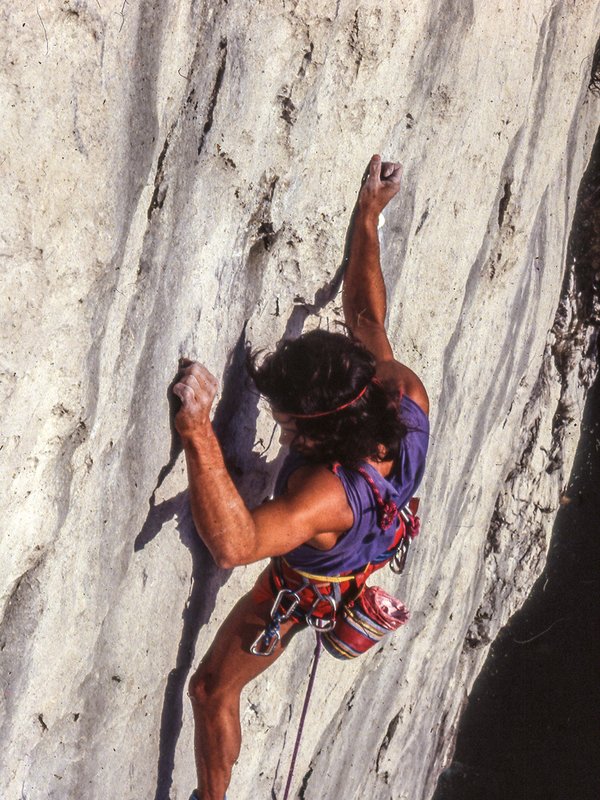 climber in falesia