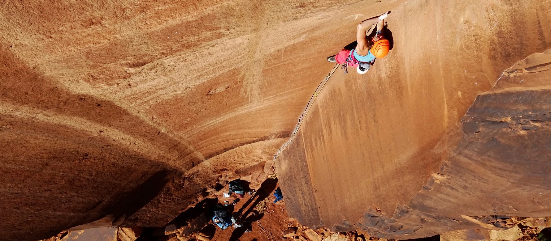 arrampicatrice in parete