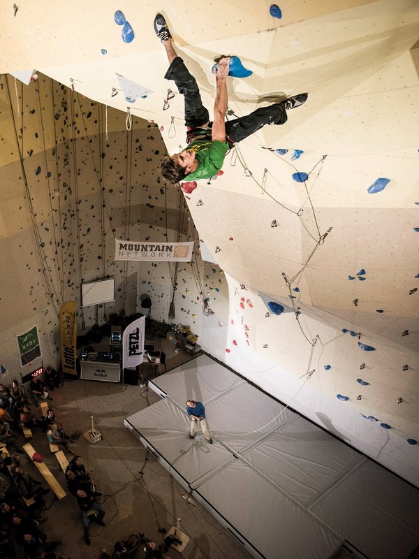 climber in palestra