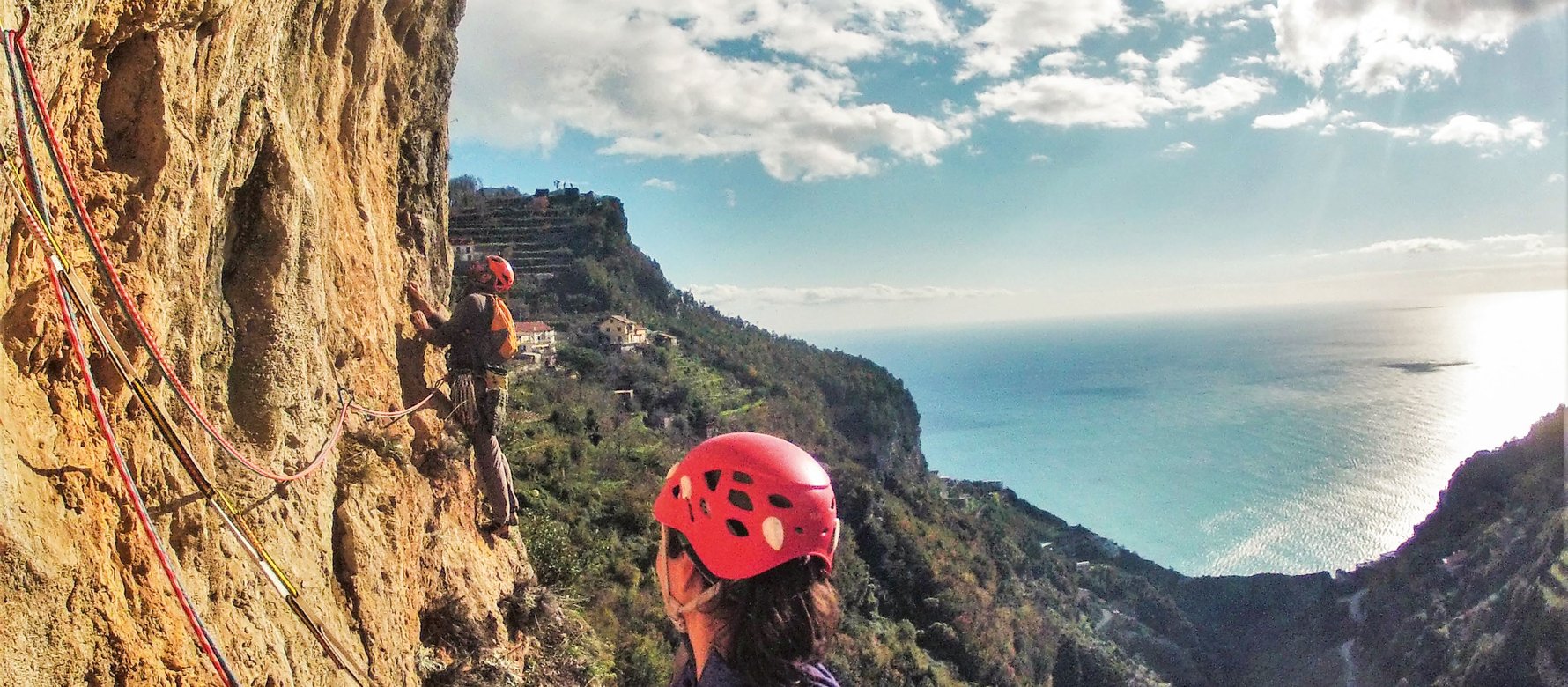 arrampicatore in parete