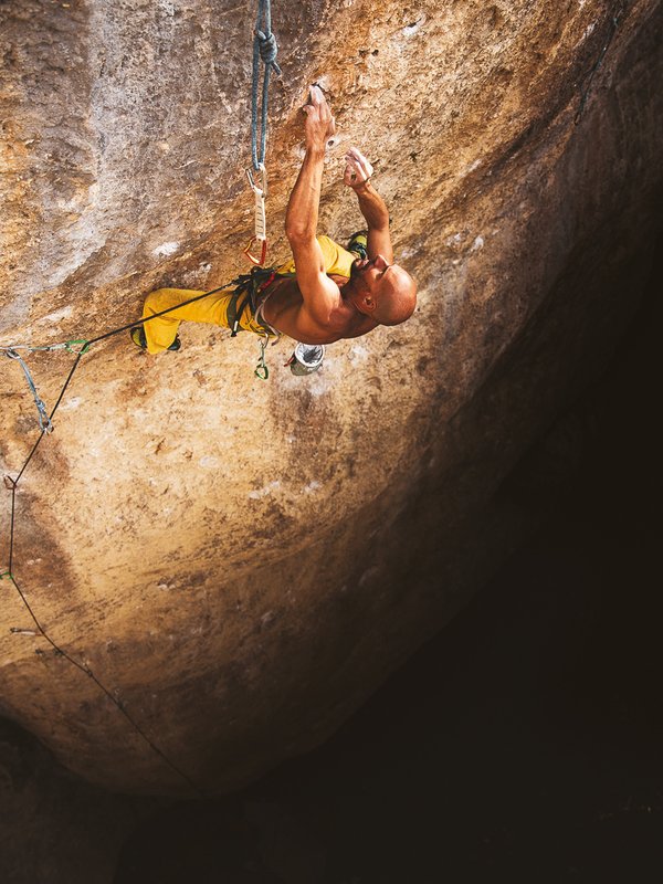 arrampicatore in parete