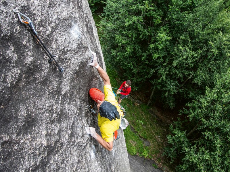 Climber in falesia