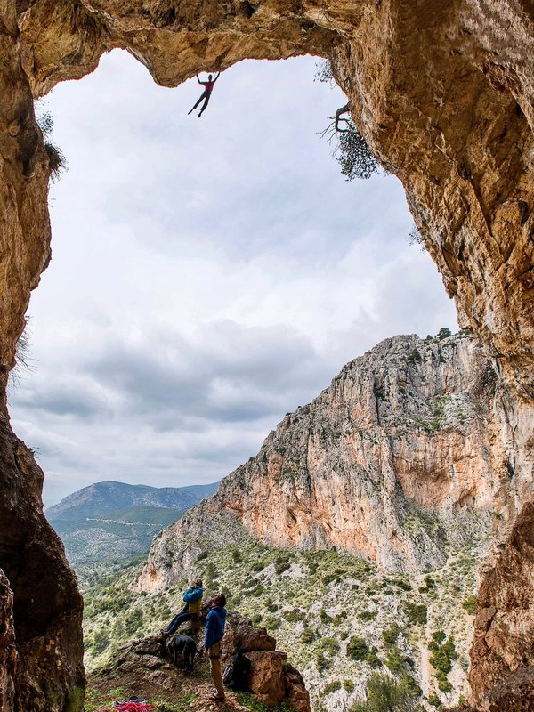 arrampicatore in parete