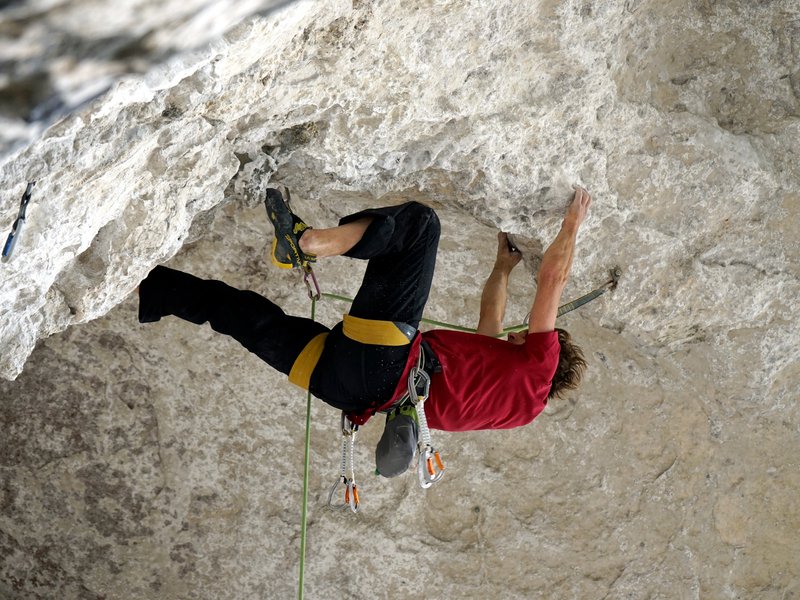 arrampicatore in parete
