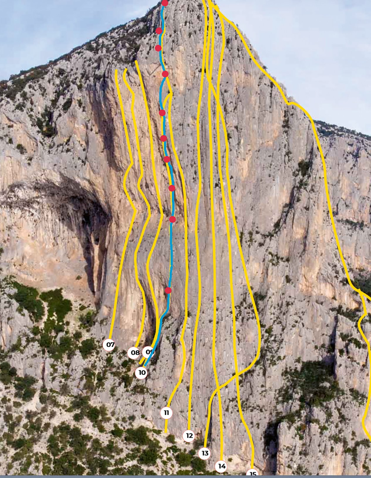 La magnifica parete di Punta Giradili