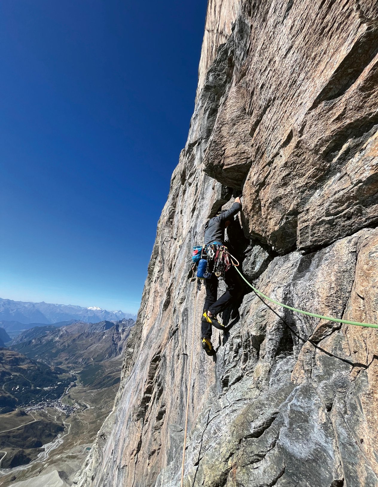 arrampicatore in parete