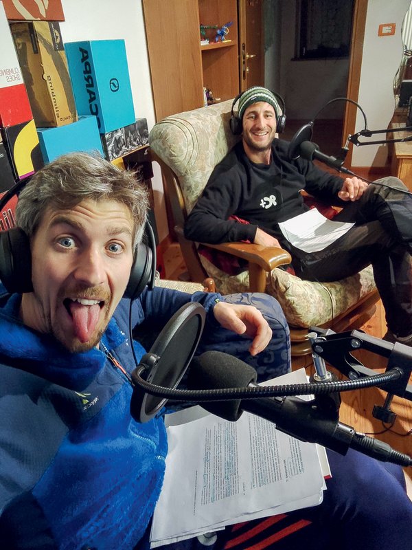 speaker radiofonici al lavoro