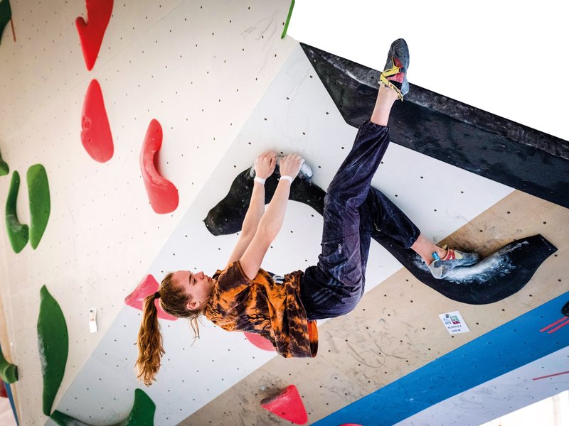 climber in palestra