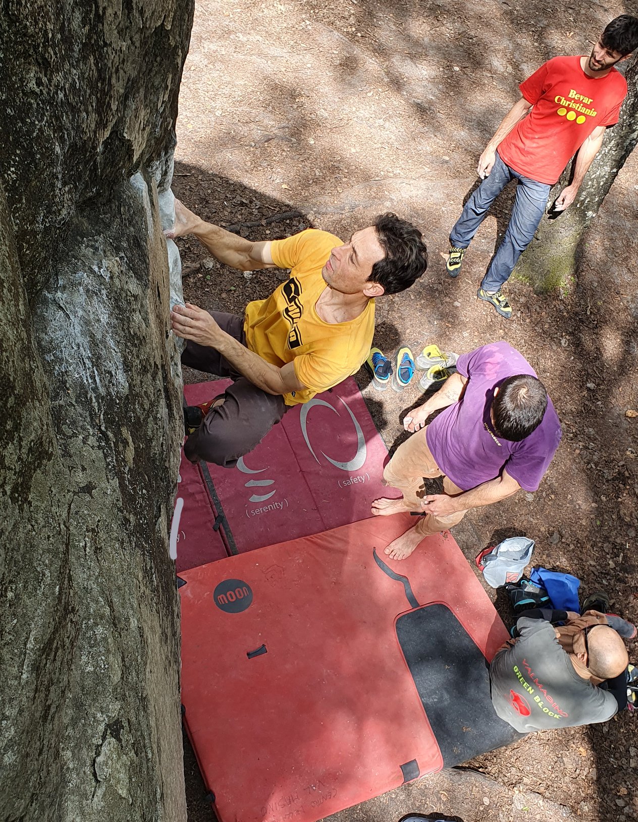 Arrampicata in strapiombo