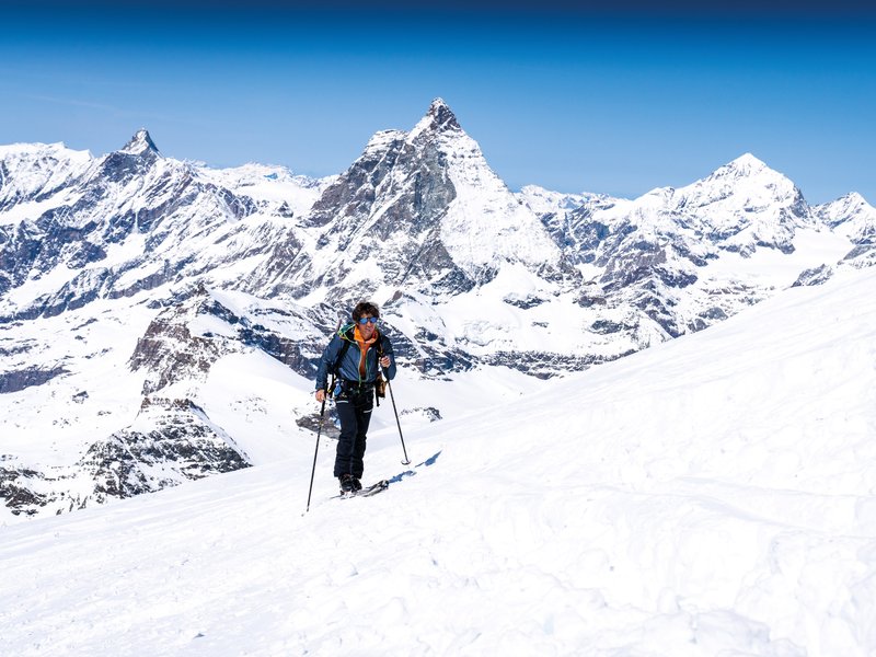 scialpinista su ghiacciaio