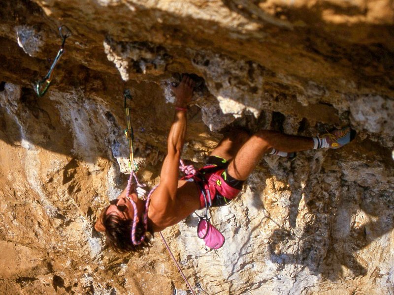 Arrampicata in strapiombo