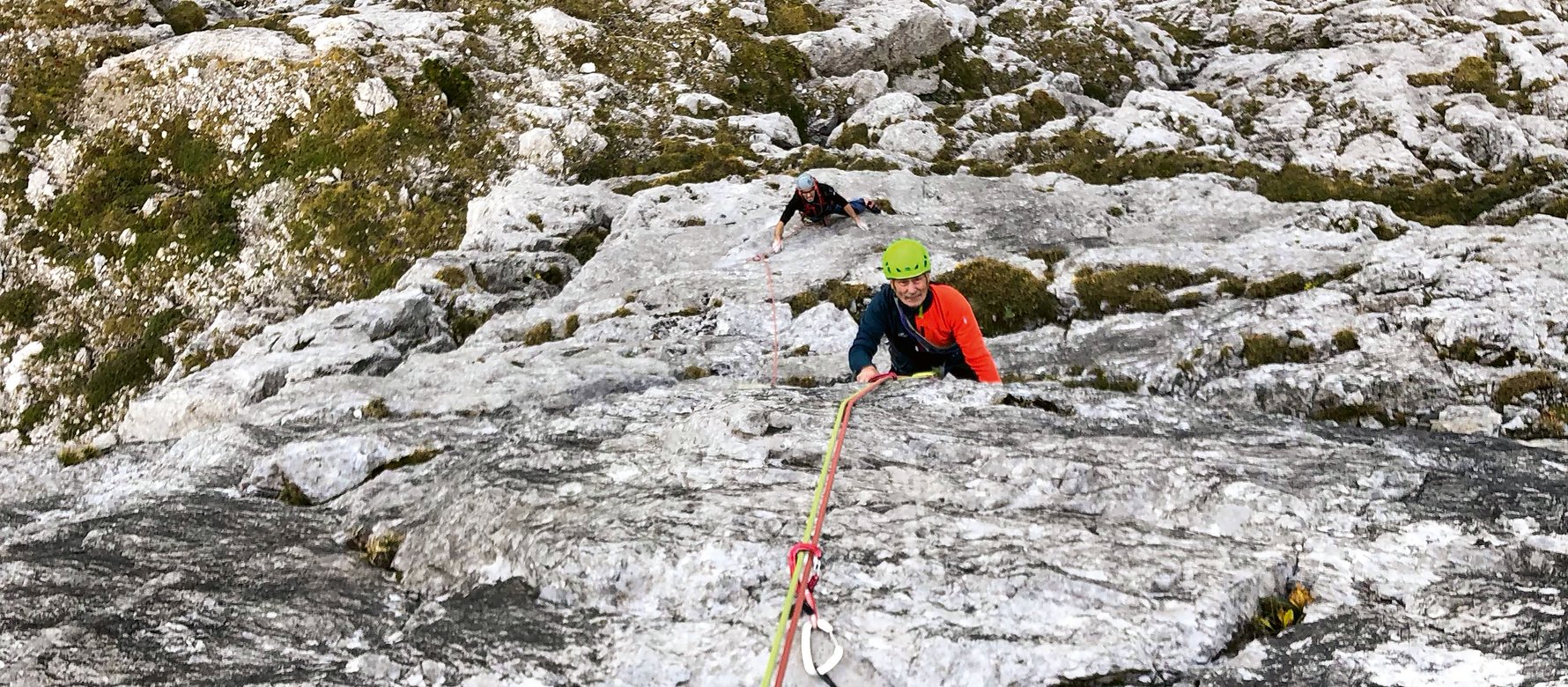 arrampicatore in parete