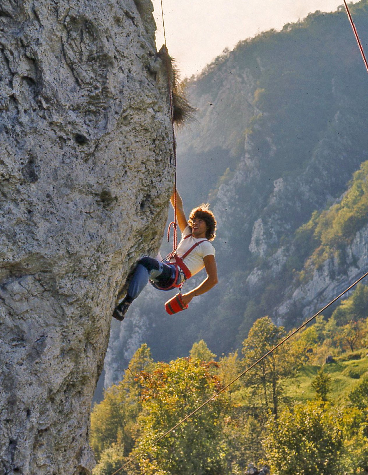 Climber in falesia