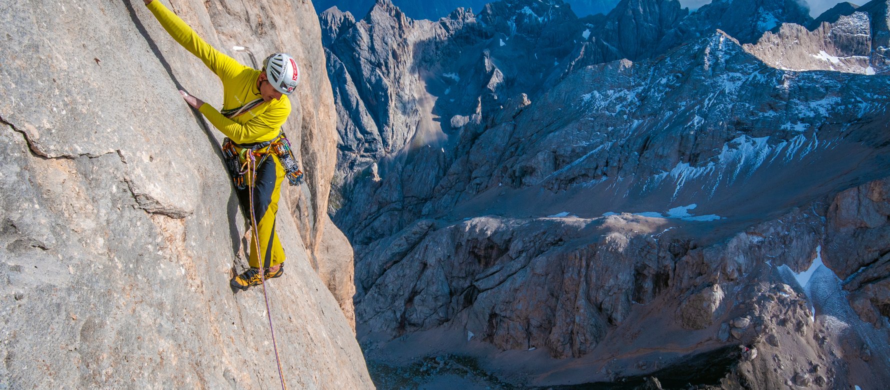 arrampicatore in parete