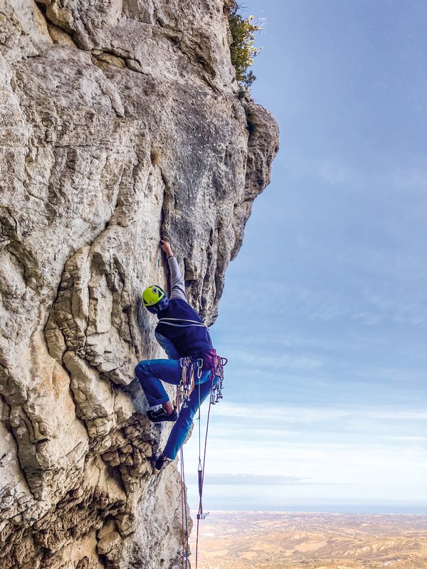 Climber in parete