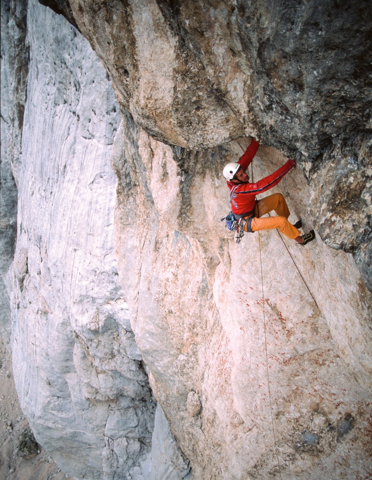 arrampicatore in parete