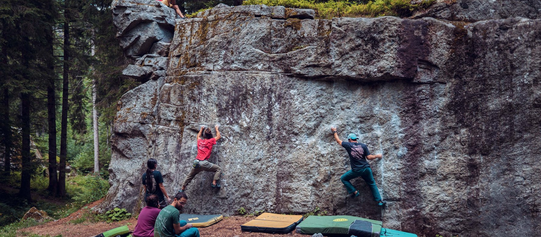 arrampicatori su blocco