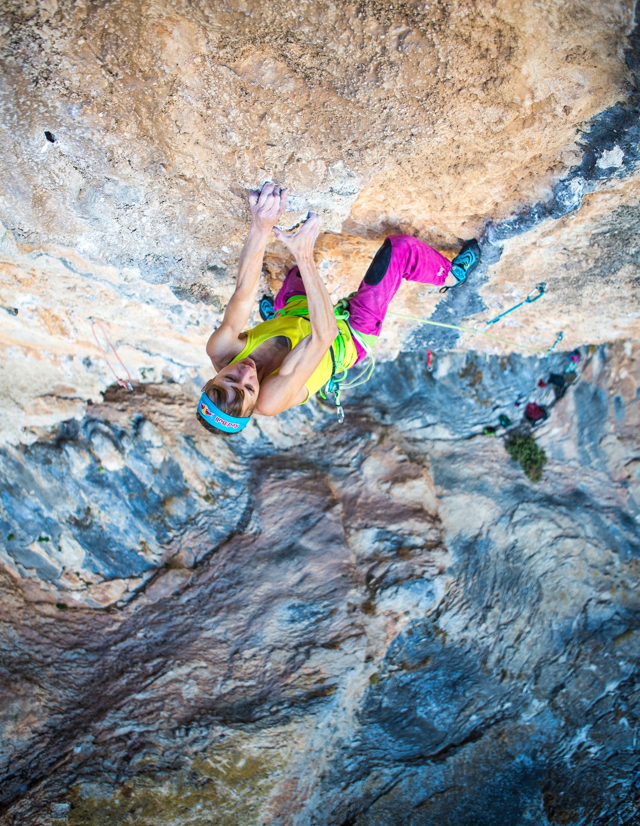 arrampicatrice in parete