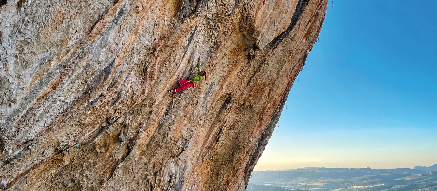 Climber in falesia