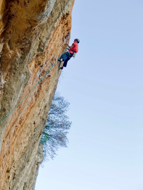 arrampicatore in parete