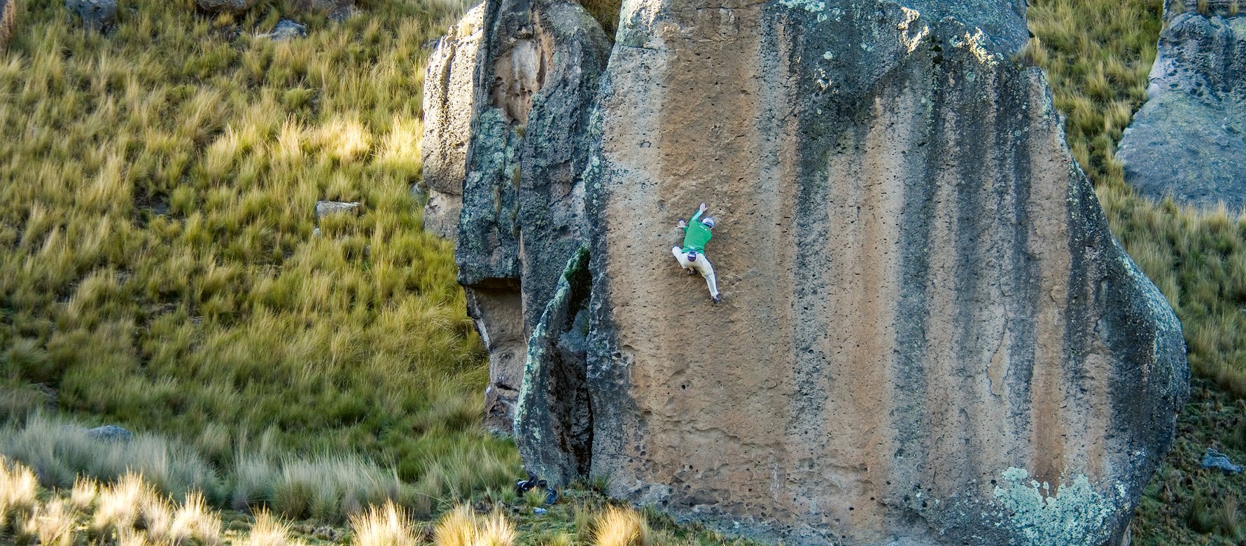 Climber fa bouldering