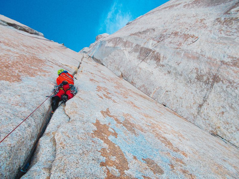 arrampicatore in parete
