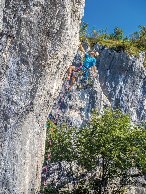 arrampicatore in parete