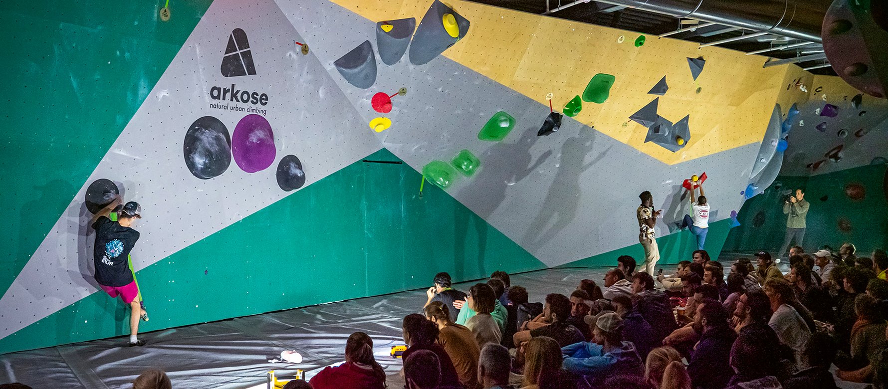interno della palestra di arrampicata inodoro Arkose di Nizza