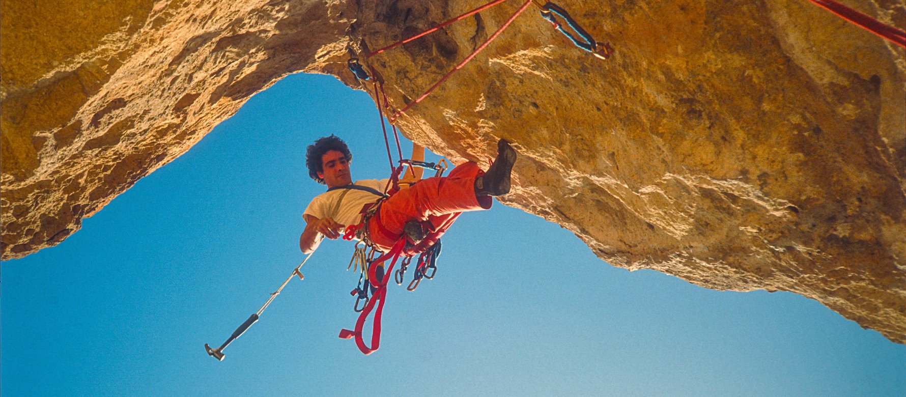 arrampicatore in parete