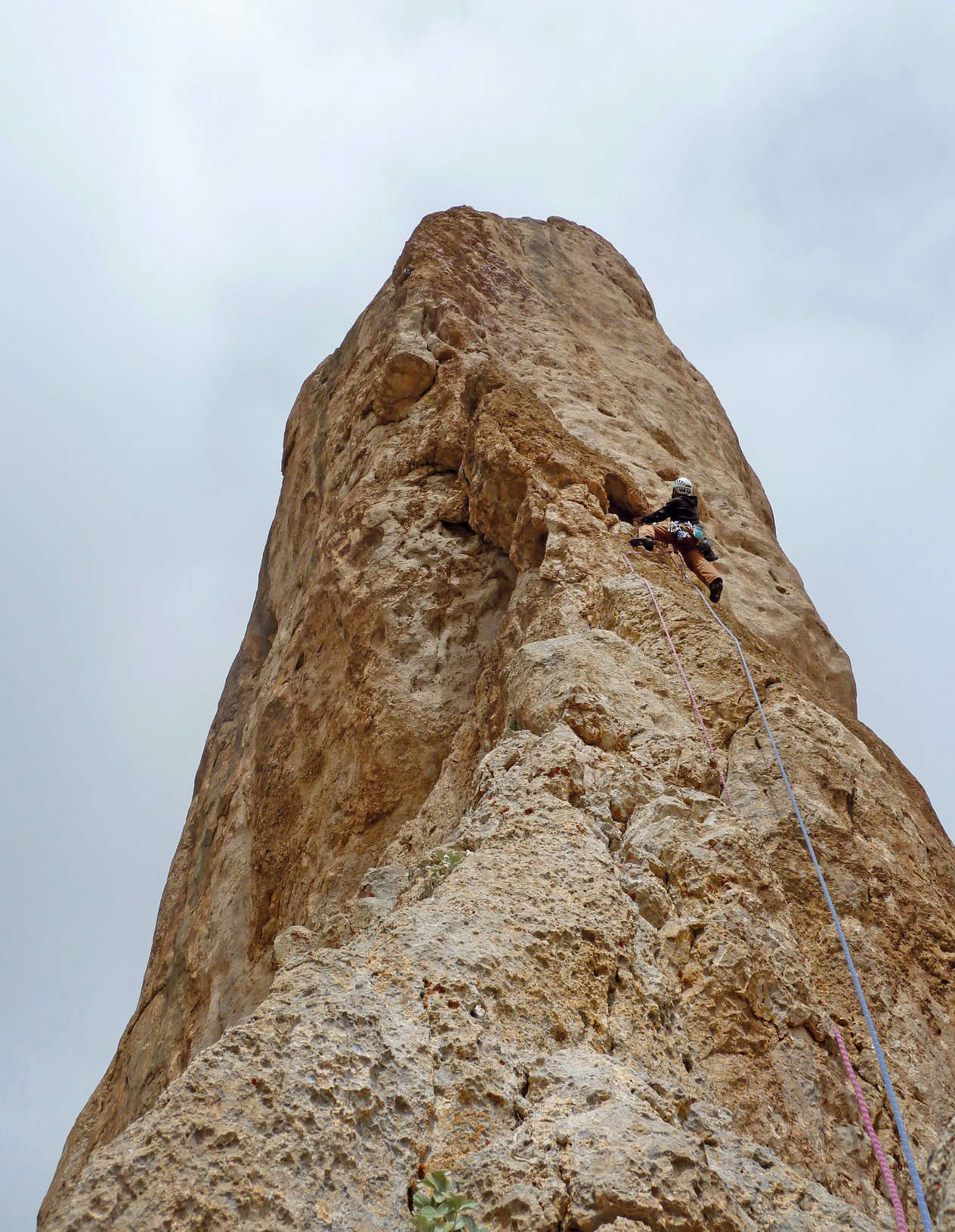 arrampicatore in parete