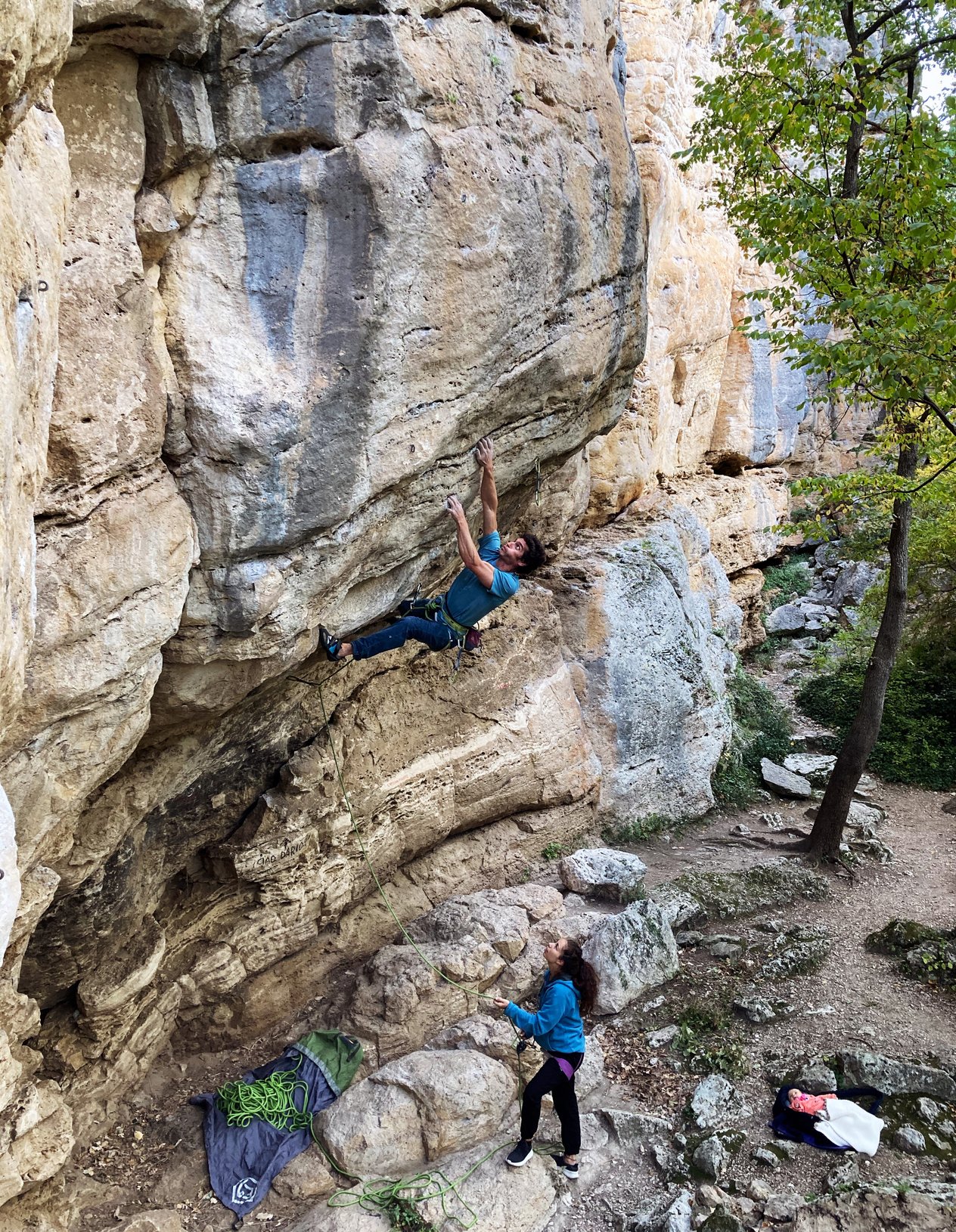 arrampicatore in parete