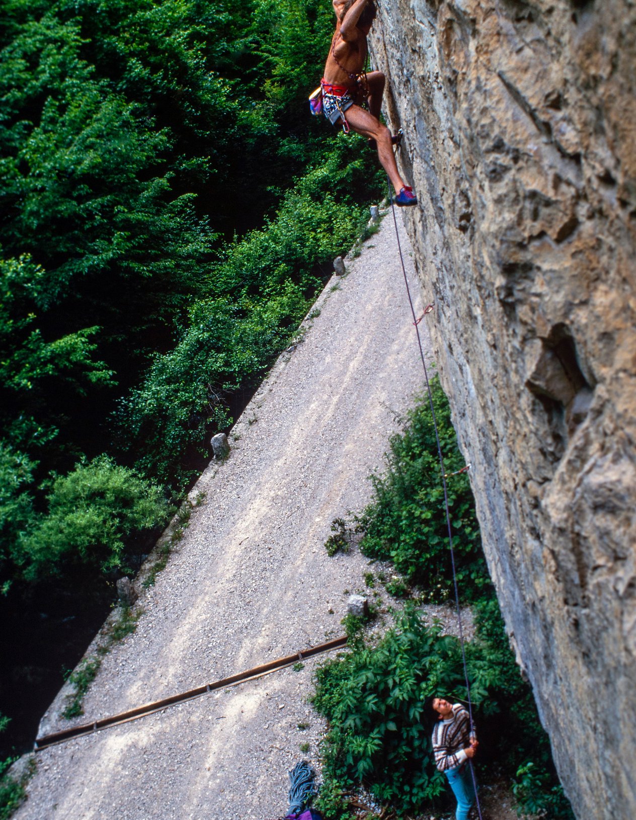arrampicatore in parete
