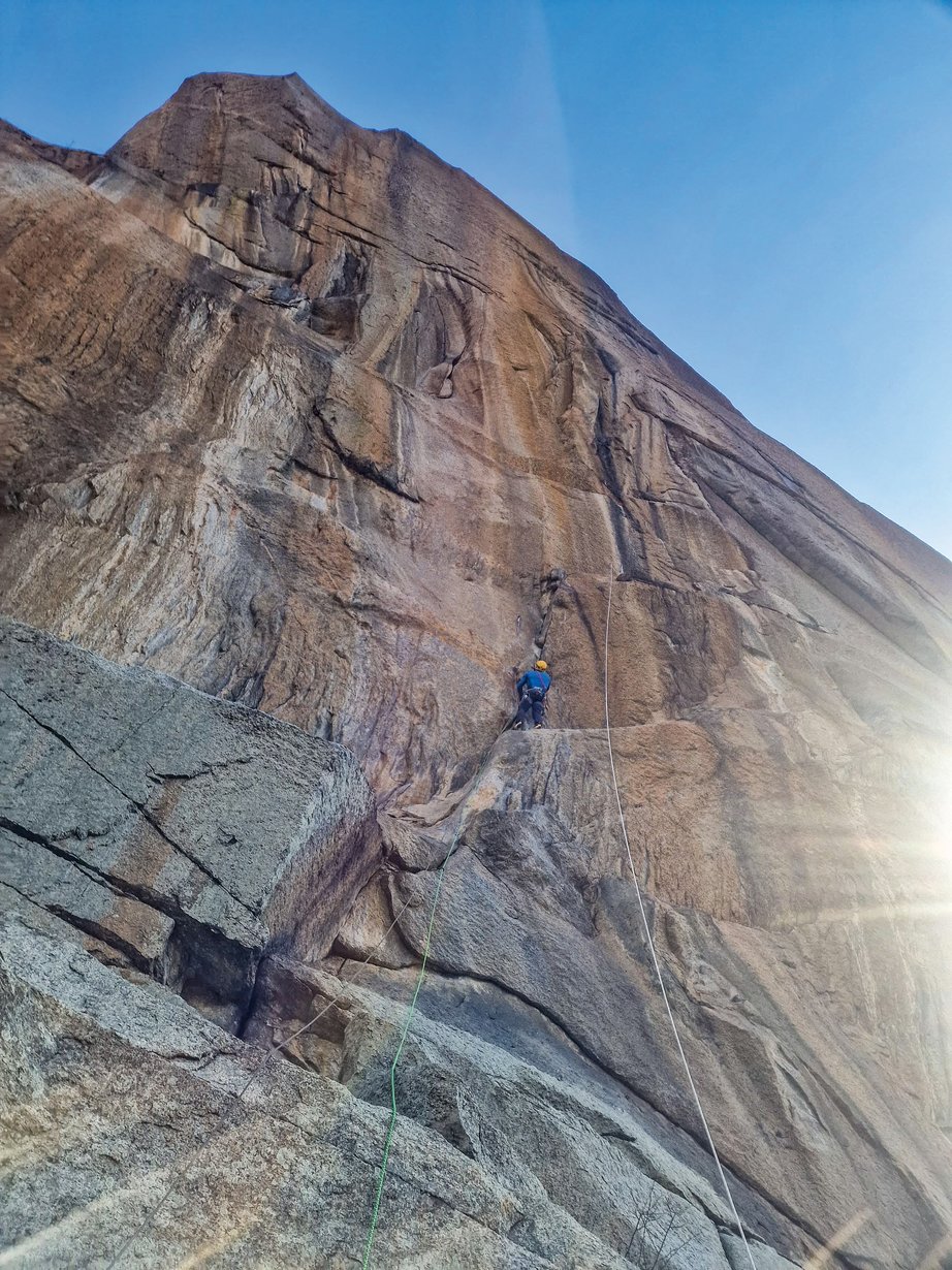 arrampicatore in parete